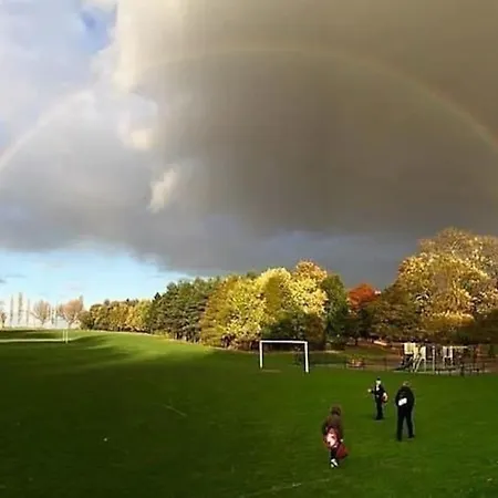 Apartament -f10gh- For Relaxed And Cosy Stay, Free Parking, Wifi Leeds (West Yorkshire)