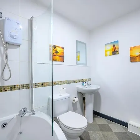 F10Gh - Stylish Apartment In Green Hill House