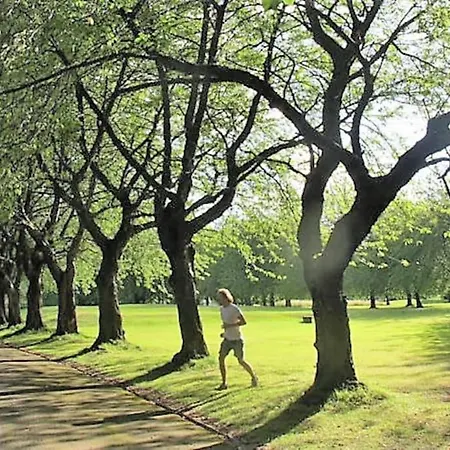 -f10gh- For Relaxed And Cosy Stay, Free Parking, Wifi *