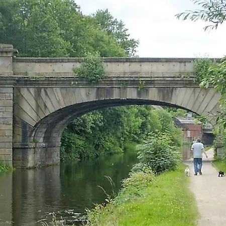 -f10gh- For Relaxed And Cosy Stay, Free Parking, Wifi Apartment Leeds (West Yorkshire)