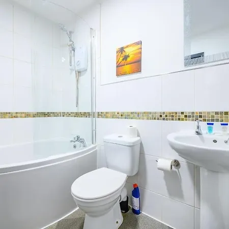 -f10gh- For Relaxed And Cosy Stay, Free Parking, Wifi *