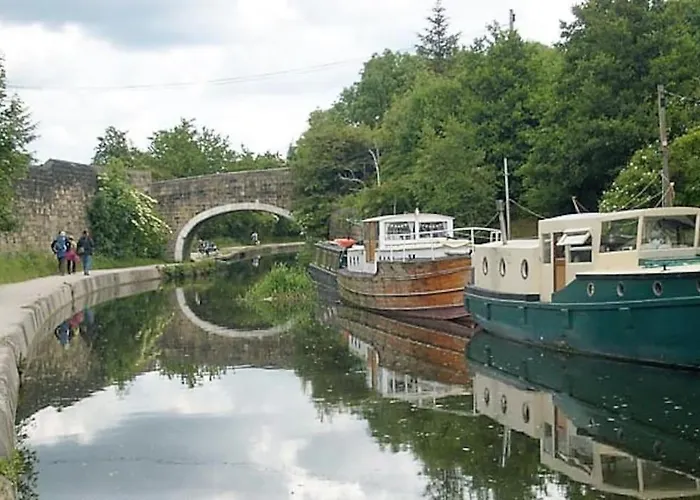 -f10gh- For Relaxed And Cosy Stay, Free Parking, Wifi * Leeds (West Yorkshire)