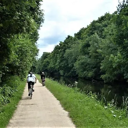 -f10gh- For Relaxed And Cosy Stay, Free Parking, Wifi 公寓 利兹