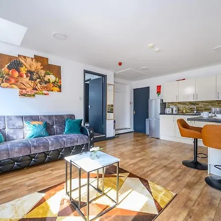 -f10gh- For Relaxed And Cosy Stay, Free Parking, Wifi 公寓 利兹